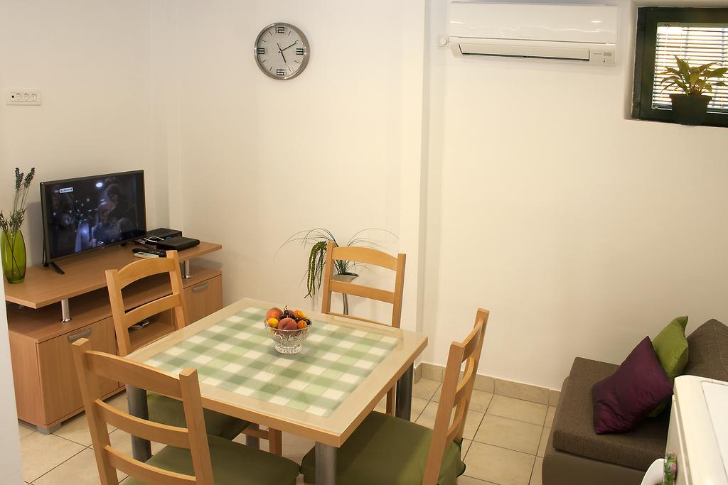 Apartment Nera Split Exterior photo